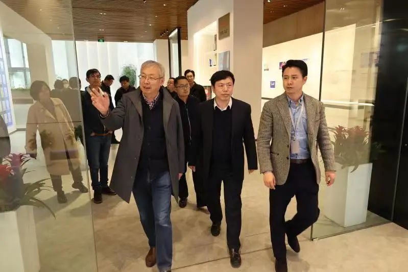 南通市副局长朱振宇一行莅临新泊地考察指导